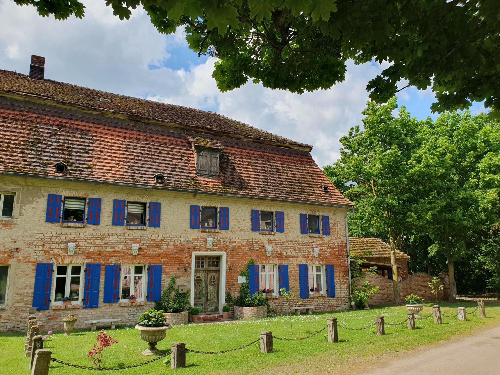 Gesindehaus Am Schloss Kummerower See Kummerow (Mecklenburgische Seenplatte) Exterior foto